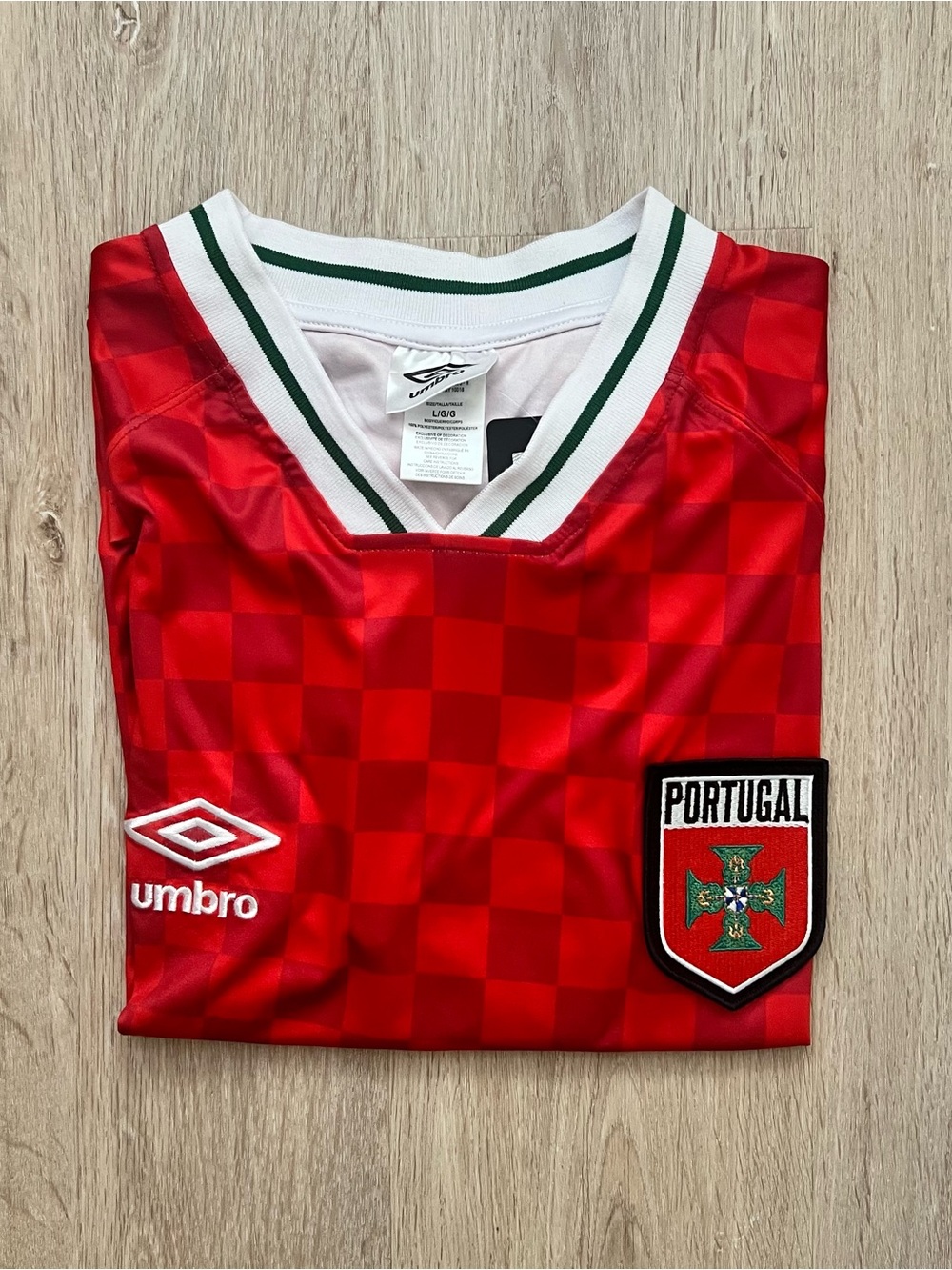 NWT Umbro Portugal Soccer Jersey Mens L Red Checkered World Cup 2026 Football - Picture 5 of 9